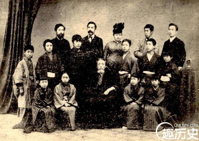 1526959380550456.jpeg c2c15de9765a46f7af1a9714f78f2eb5.jpeg